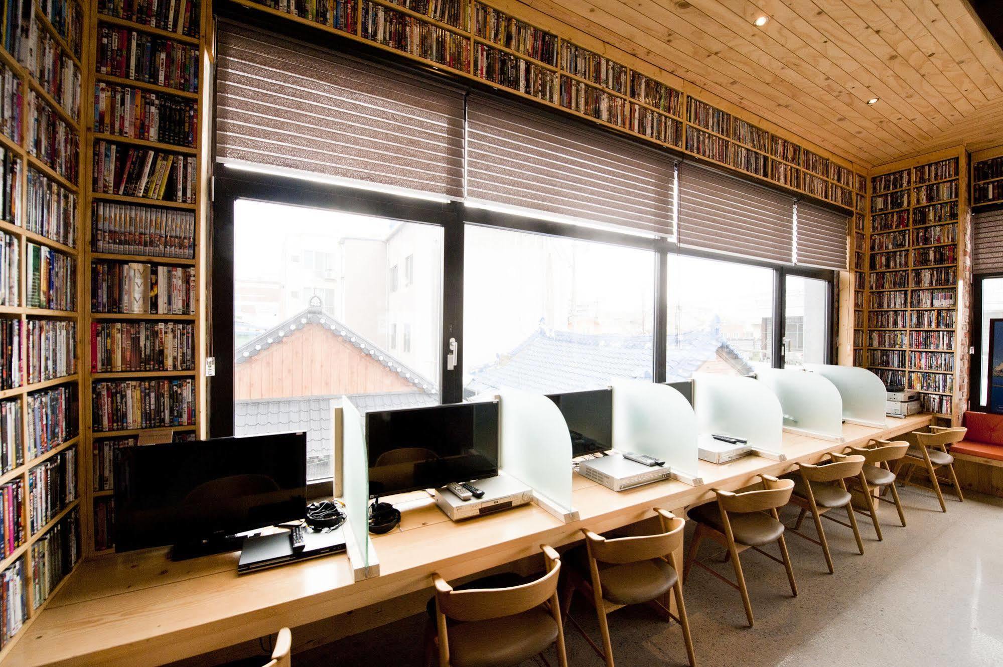 Jeonju Yeonghwa Hotel Екстер'єр фото